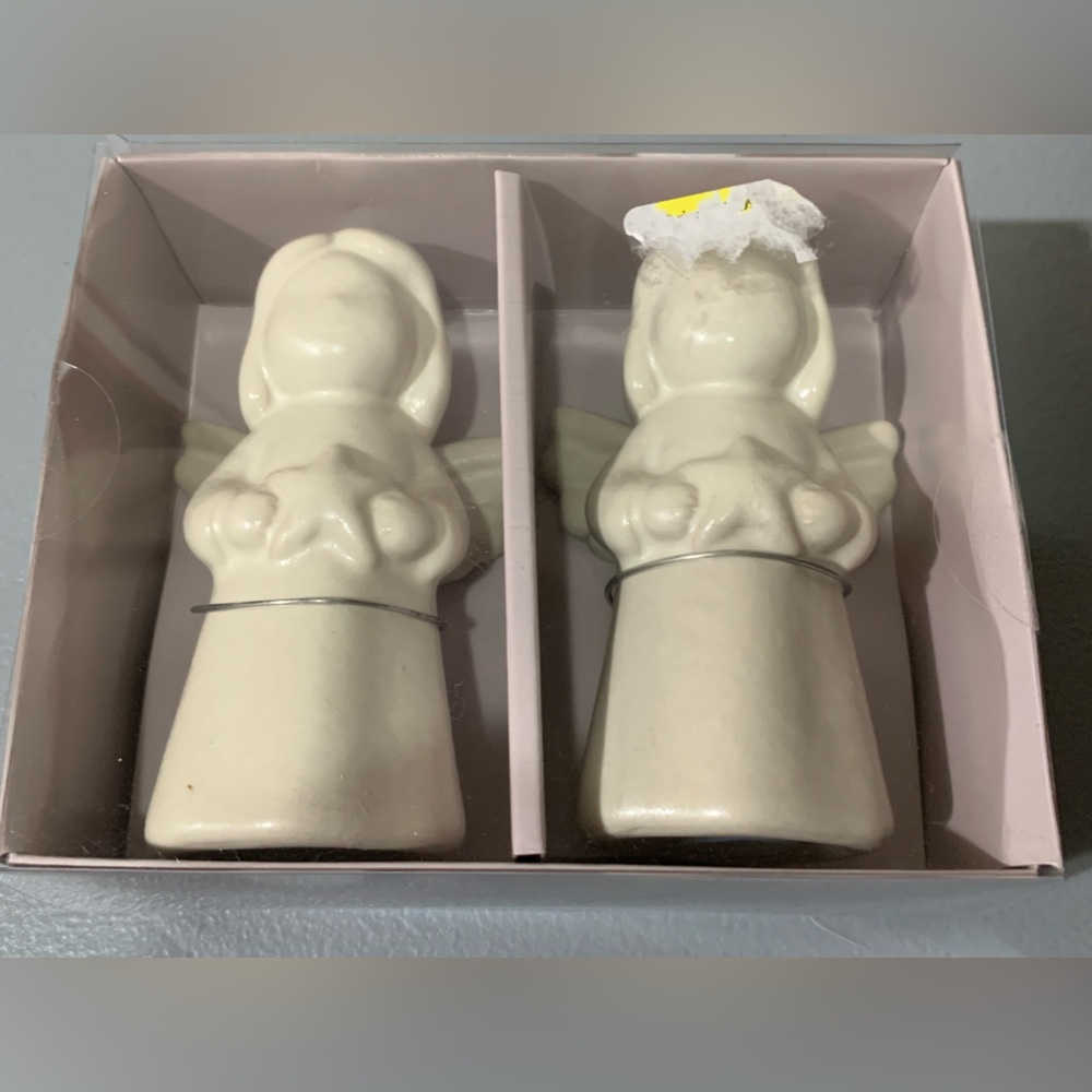 Elegant Cream Angel Salt and pepper shaker set